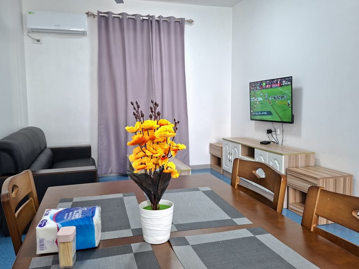 Family Transit Home Living and Dining Area with Flat-Screen TV